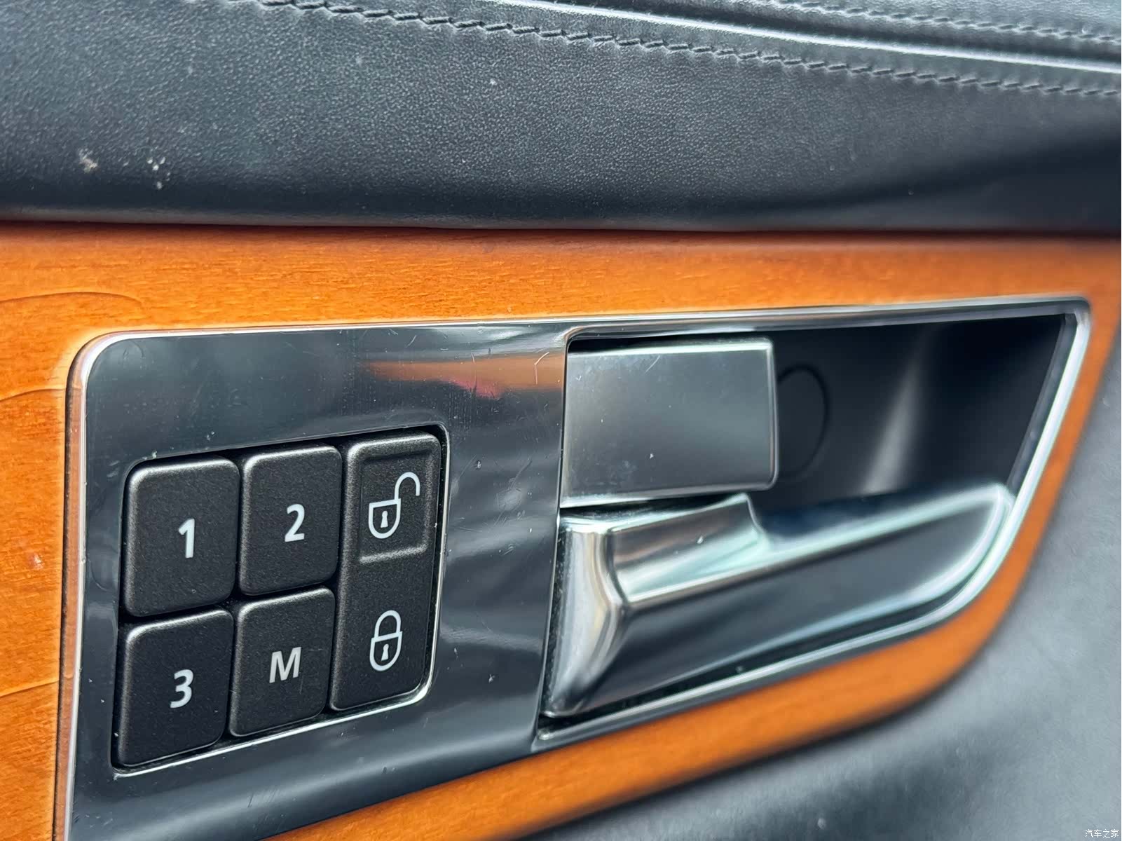 Land Rover Range Rover, 2011 8