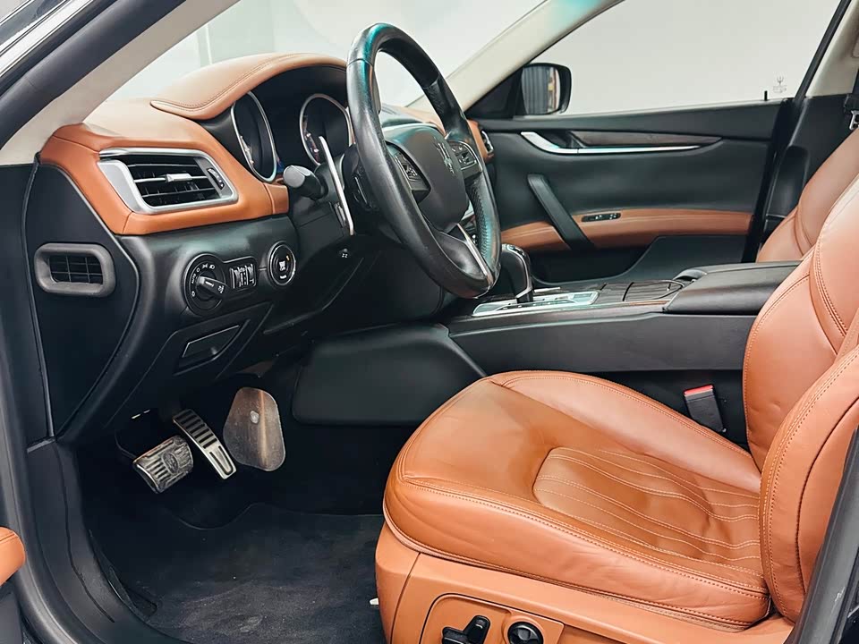 Maserati Ghibli Maserati Ghibli