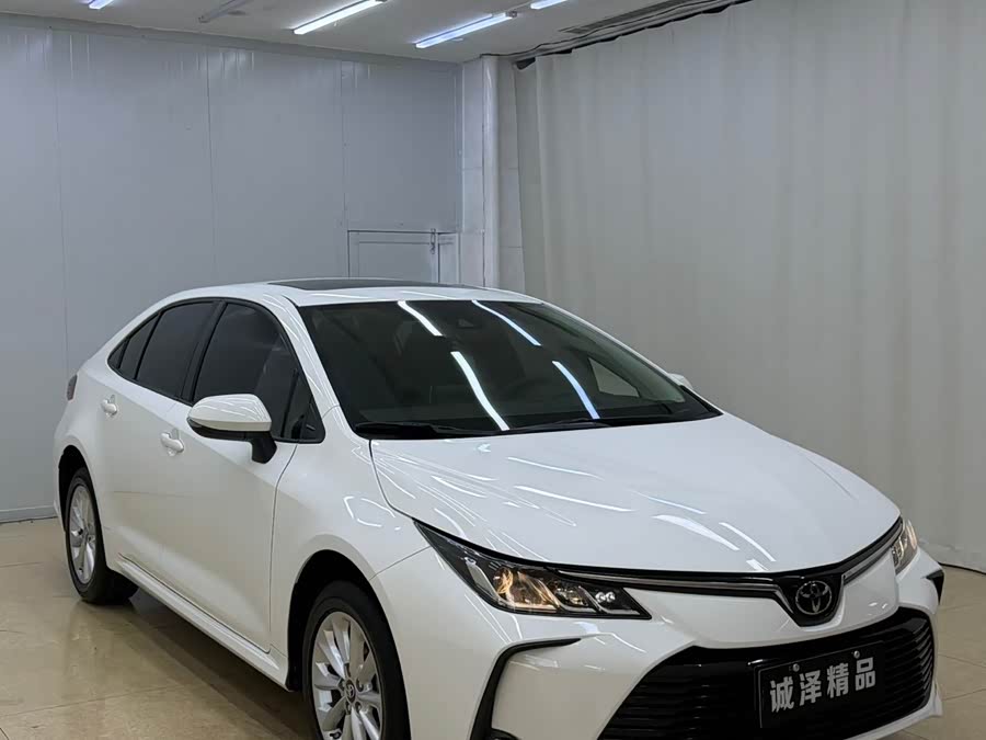Toyota Corolla 2023, фото 3
