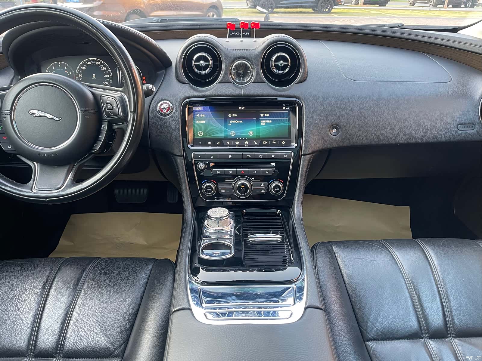 Jaguar XJ, 2019 17