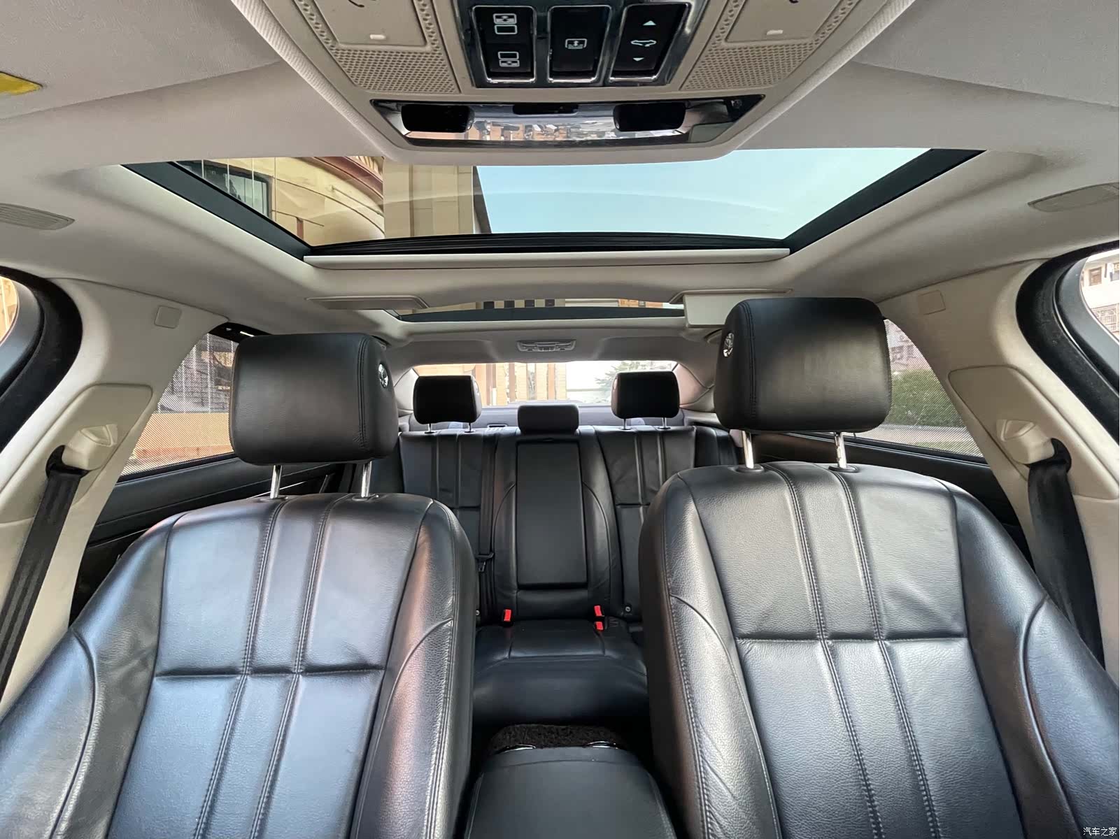 Jaguar XJ, 2019 18