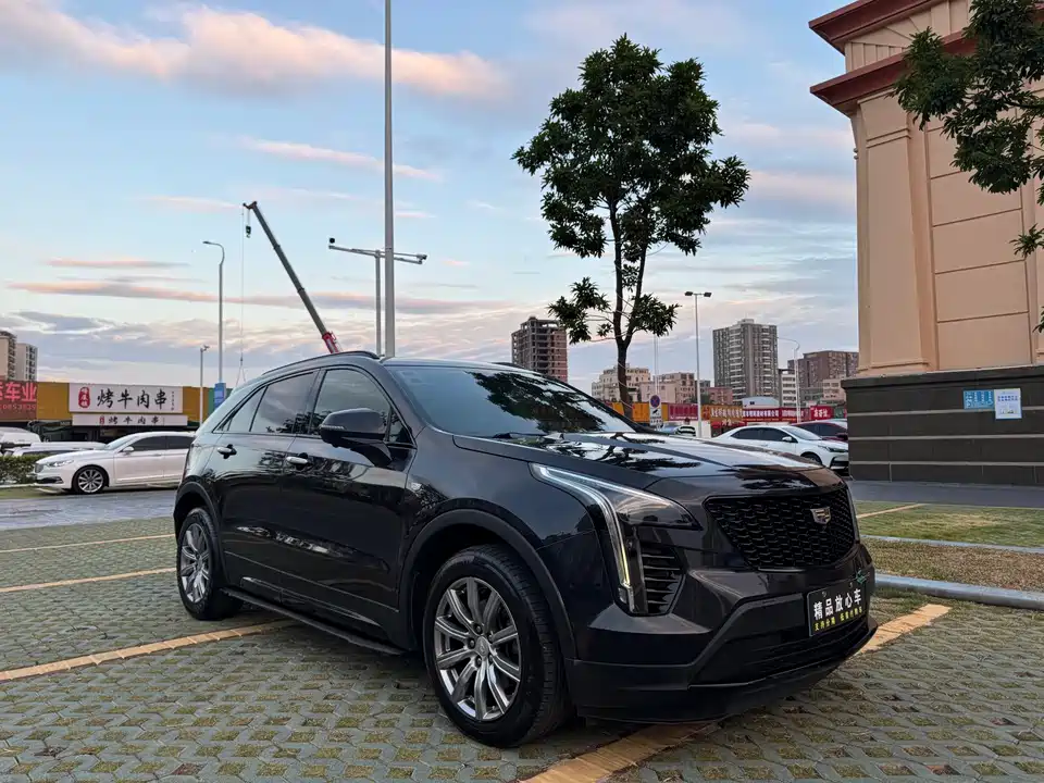 Cadillac XT4