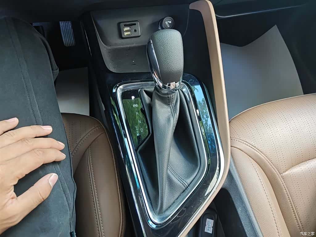 Buick GL6, 2022 14