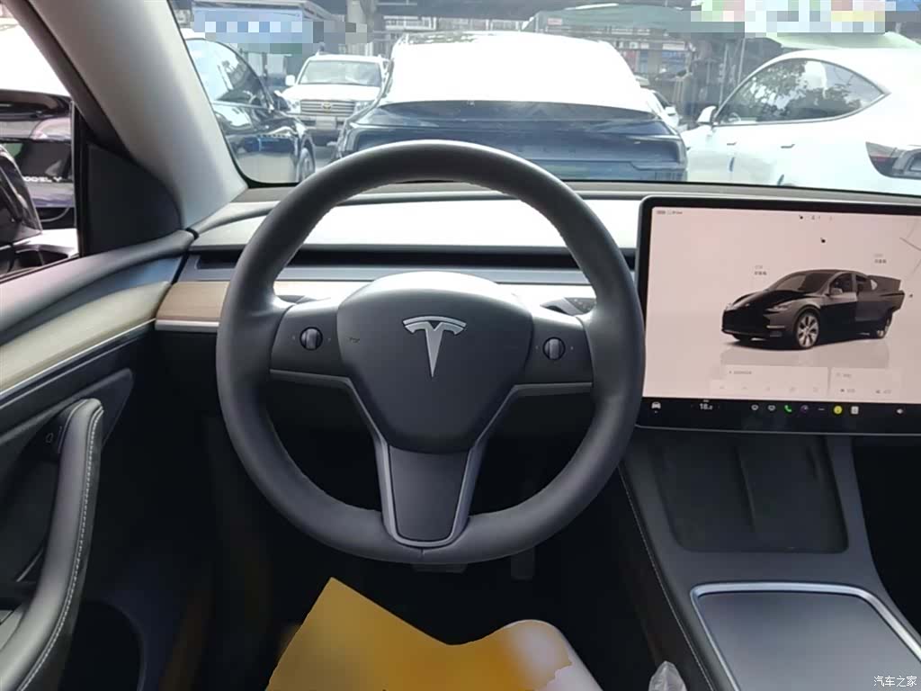 Tesla Model Y, 2023 11