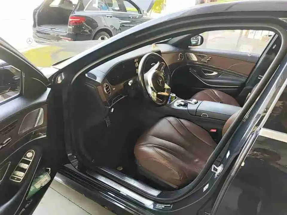 Mercedes-Benz S-class Mercedes-Benz S-class