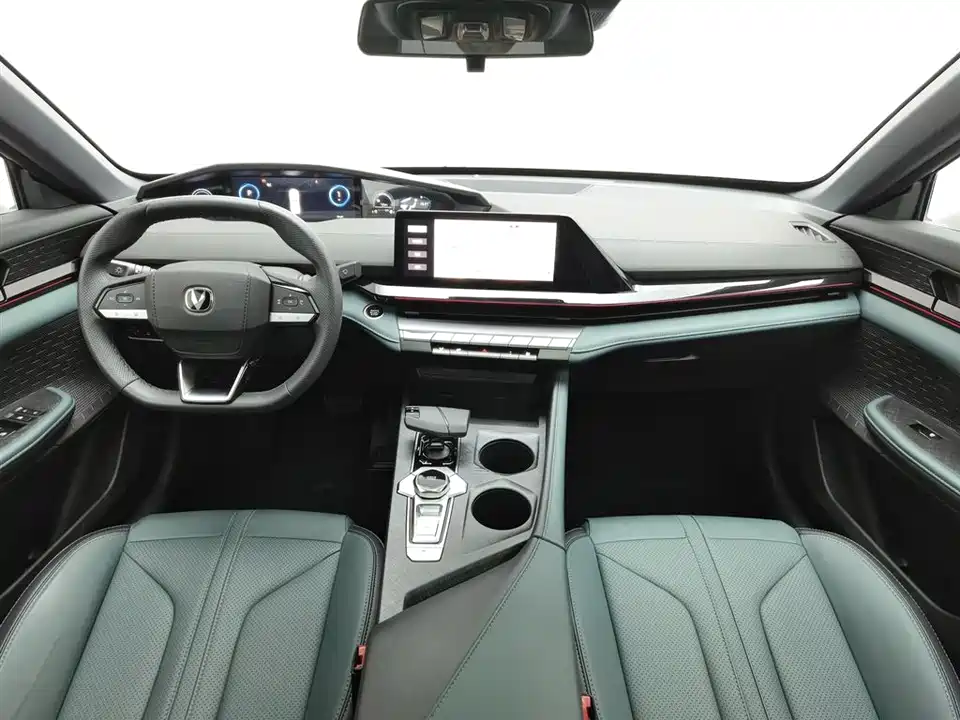 Changan UNI-V Smart iDD