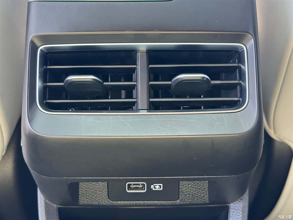 Geely Preface, 2021 18
