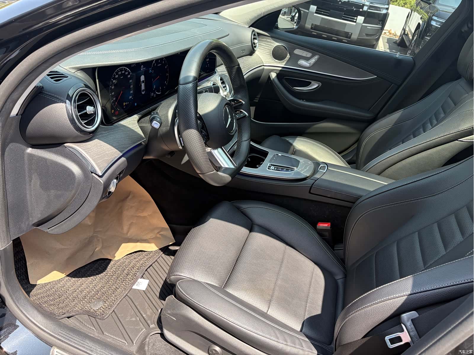 Mercedes-Benz E-Class, 2021 4