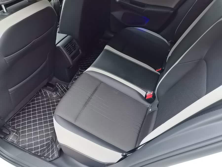 Volkswagen Golf 2022, фото 16