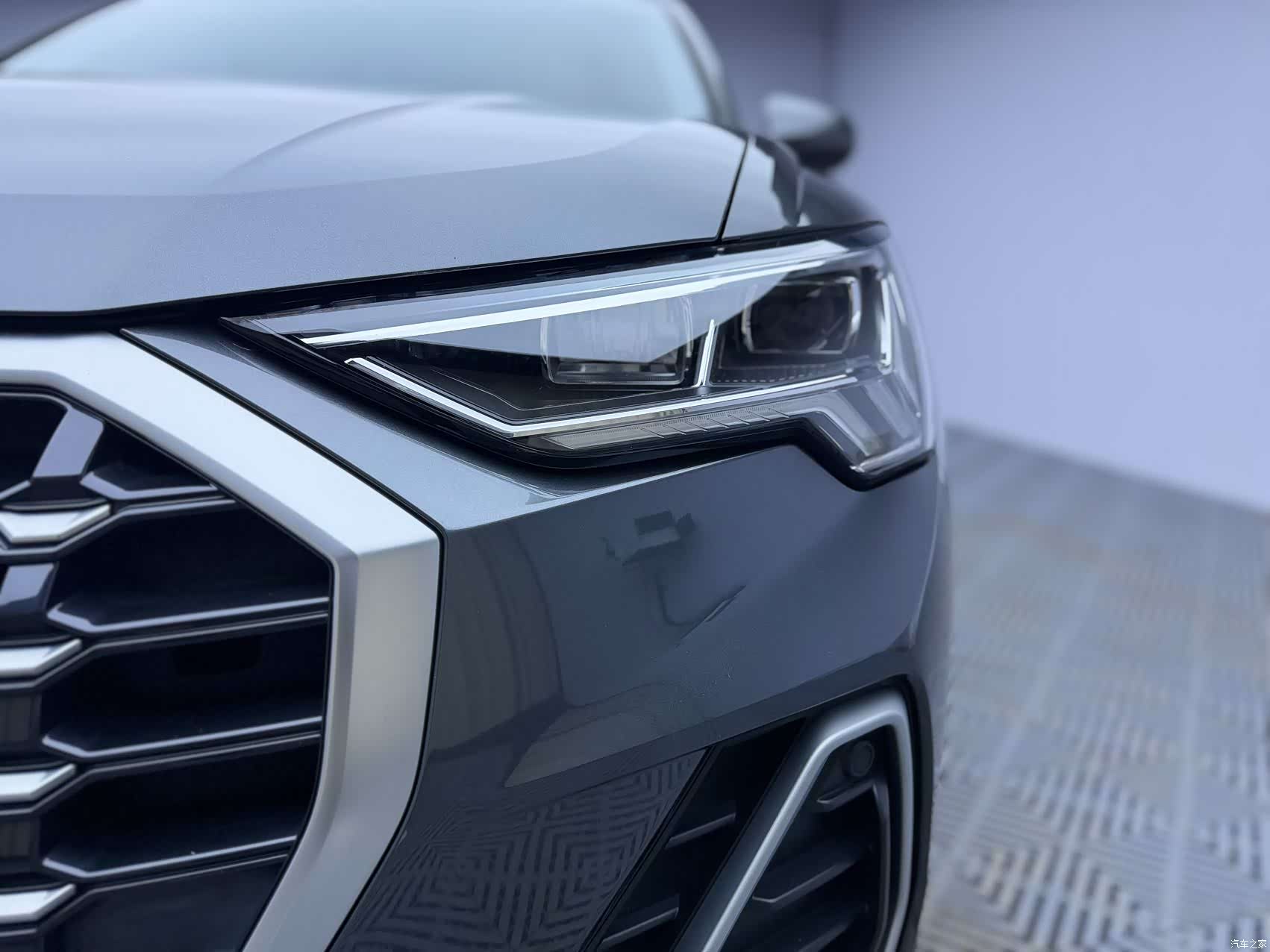 Audi Q3, 2022 4