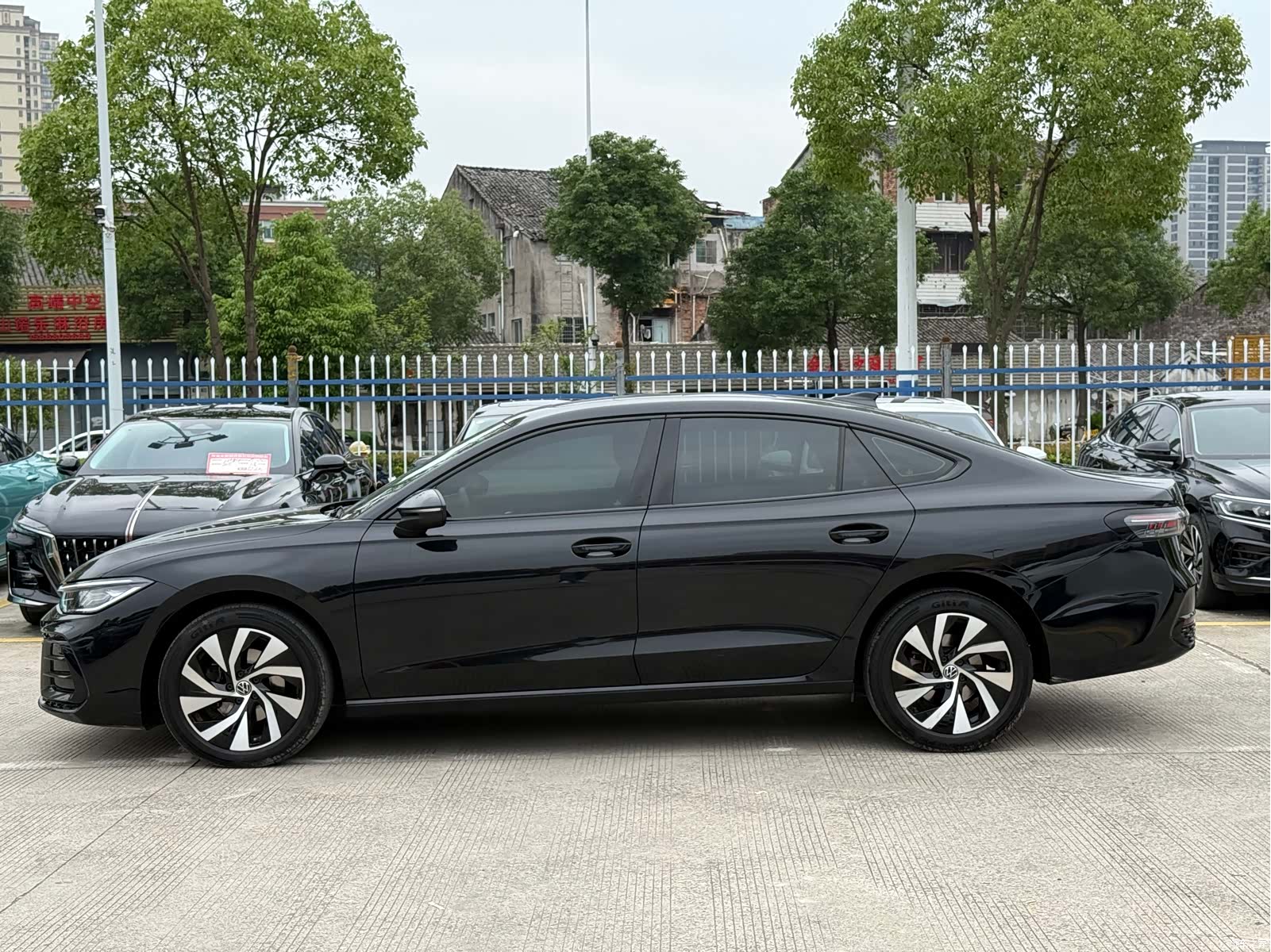 Volkswagen Passat, 2025 4
