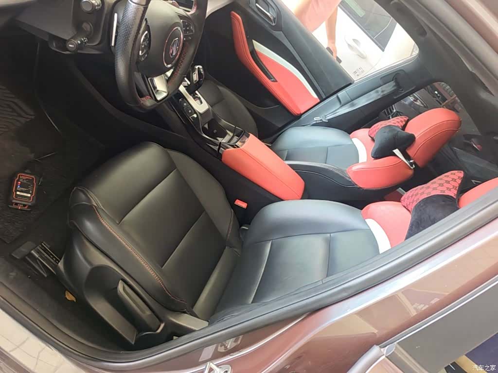 MG MG5, 2021 15