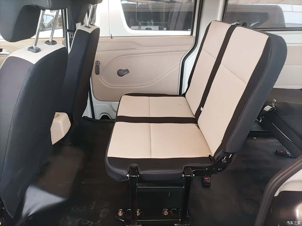 Changan V5, 2024 17