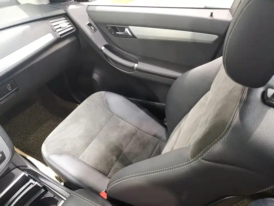 Mercedes-Benz R-class