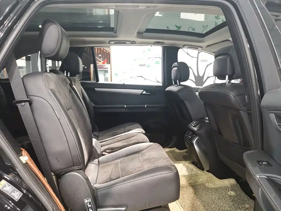 Mercedes-Benz R-class