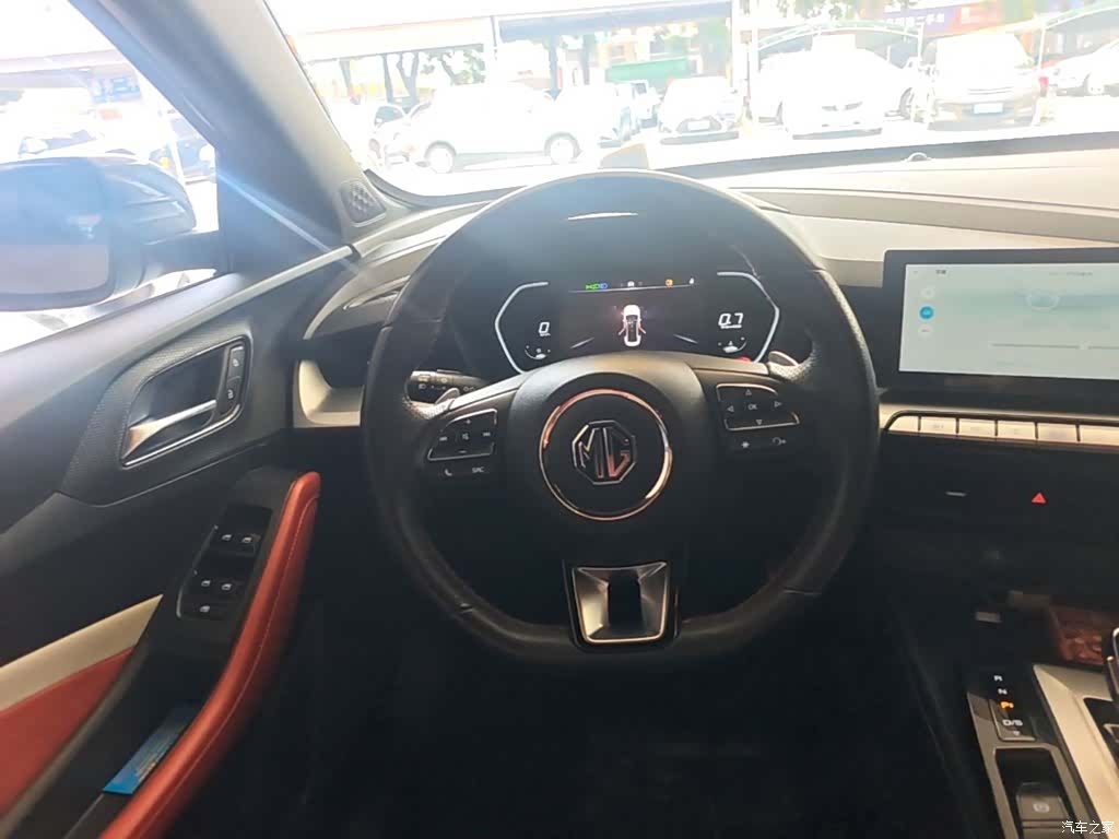 MG MG5, 2021 11