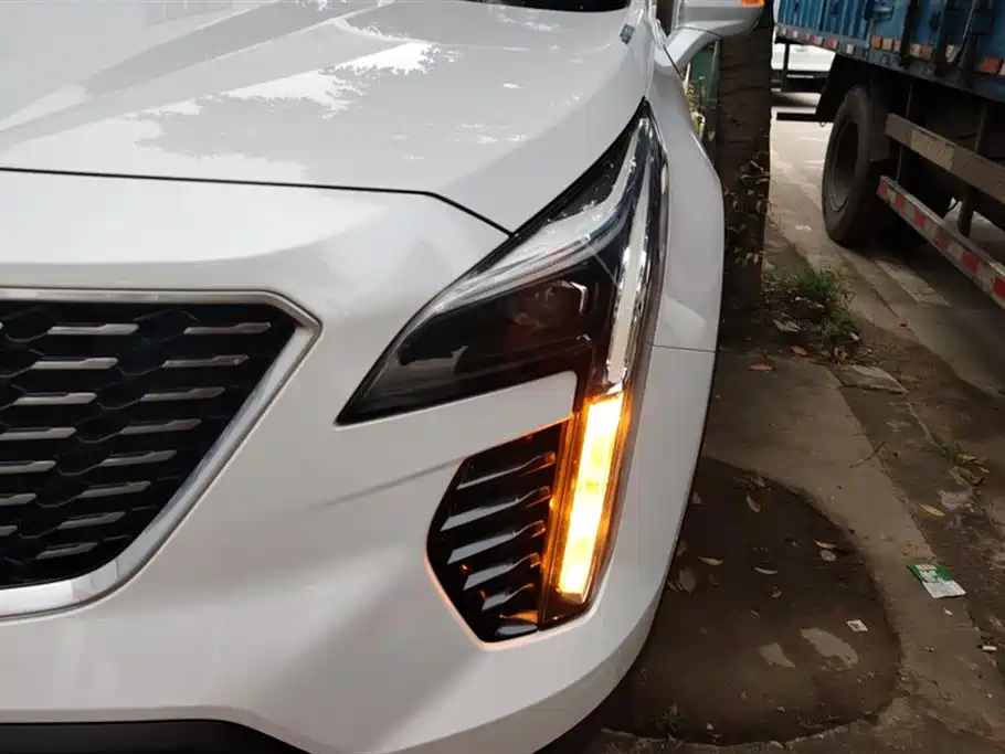 Cadillac XT4