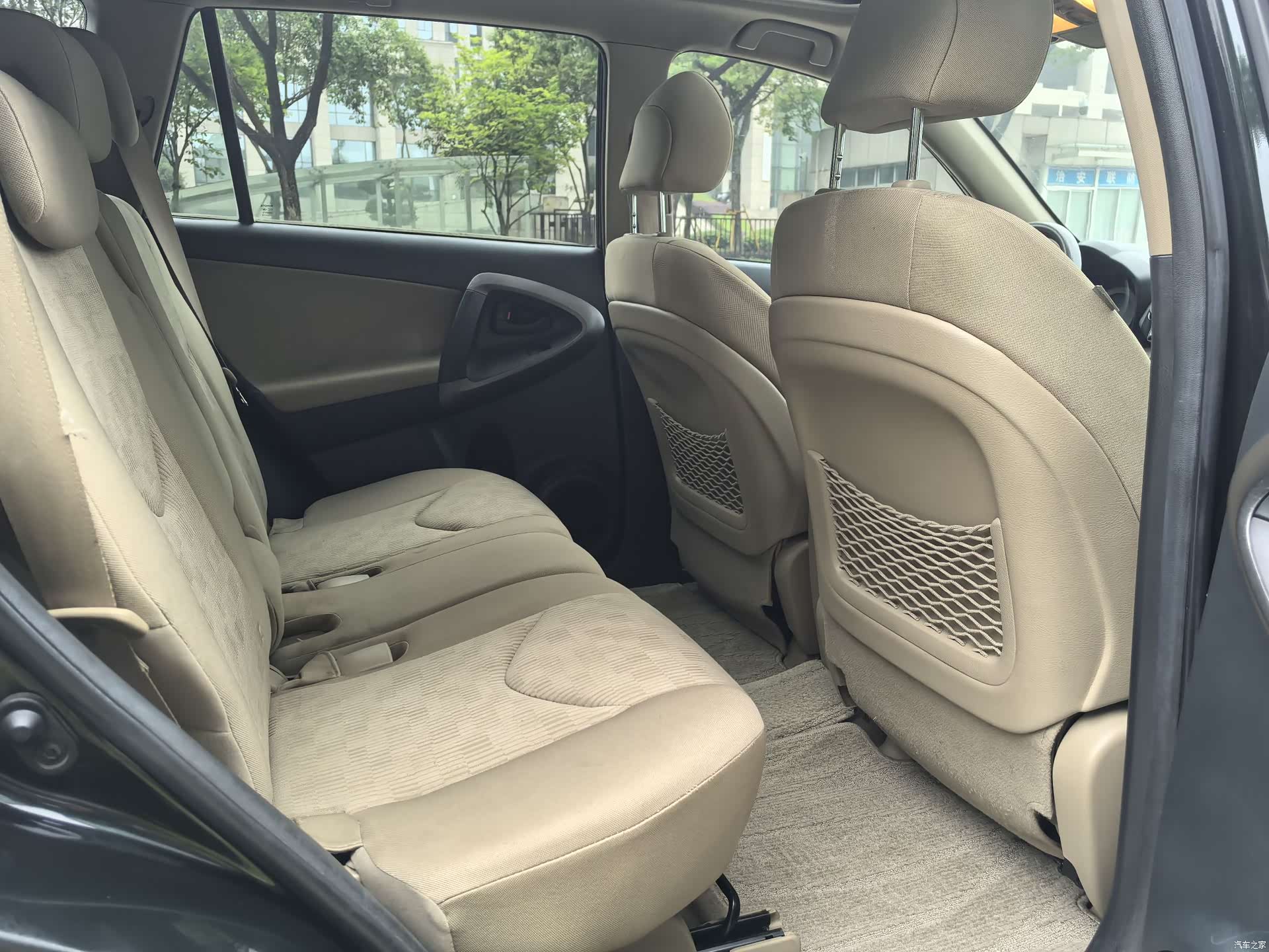 Toyota RAV4, 2013 12