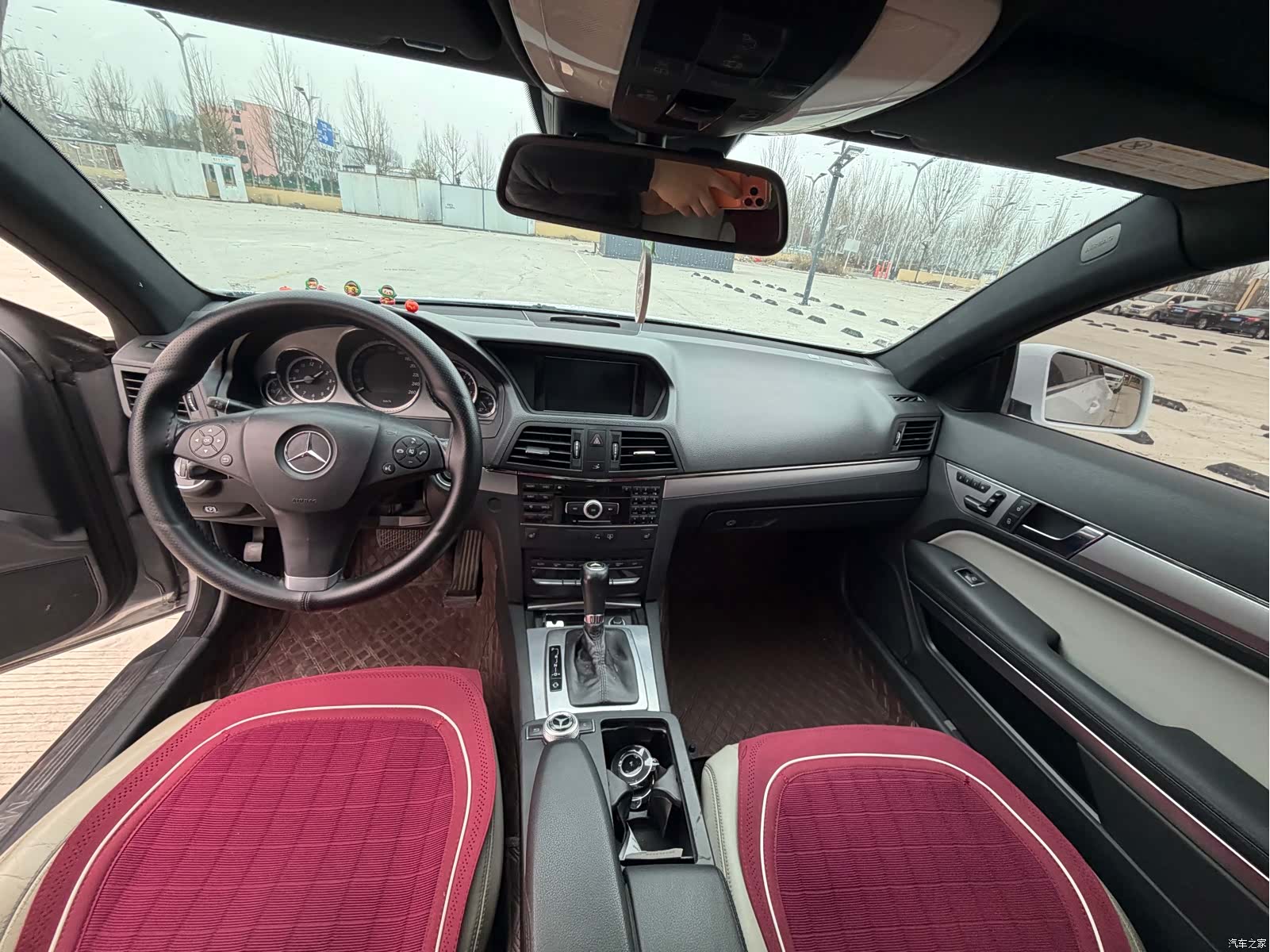 Mercedes-Benz E-Class, 2012 8