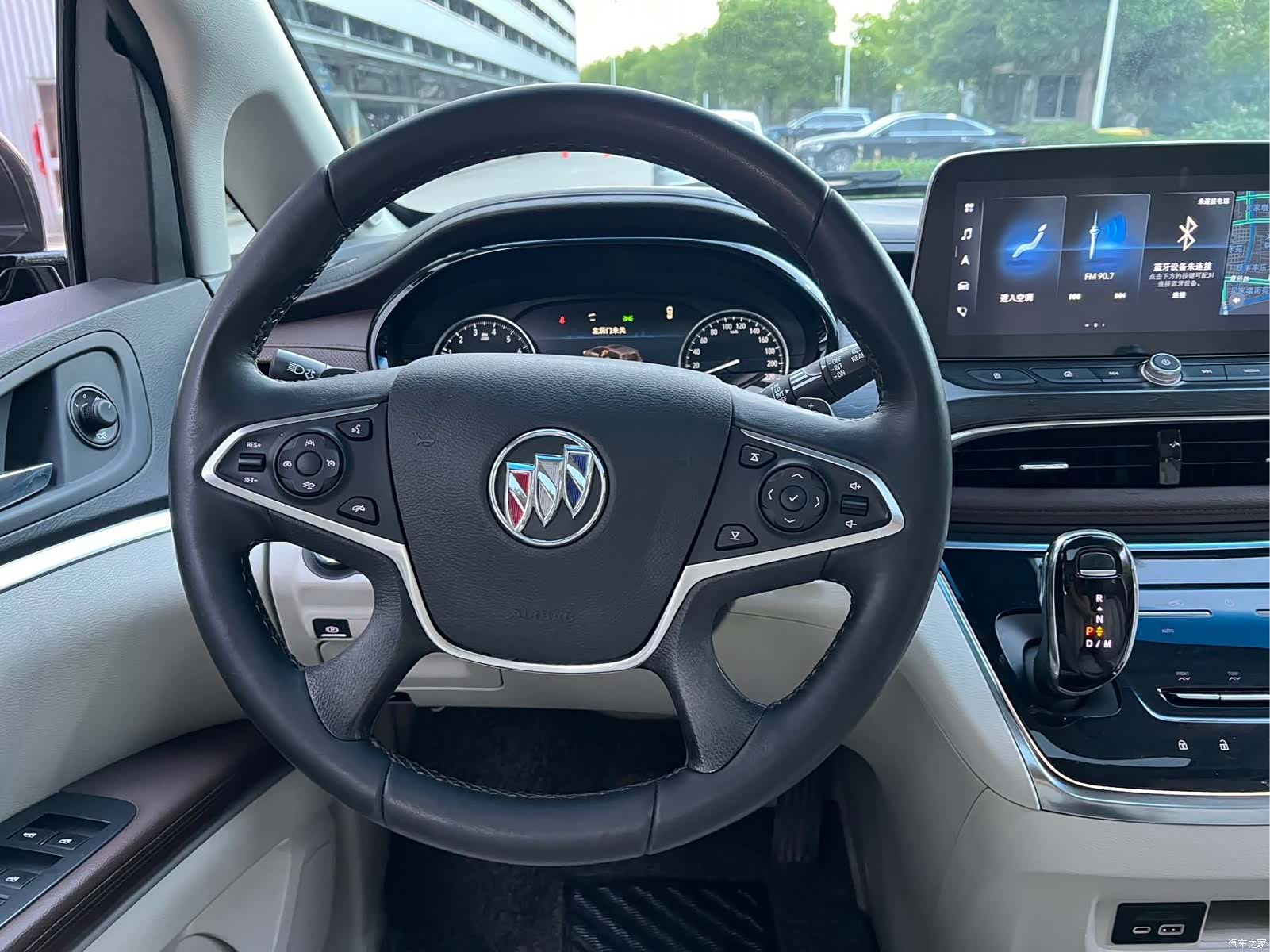 Buick GL8, 2021 4