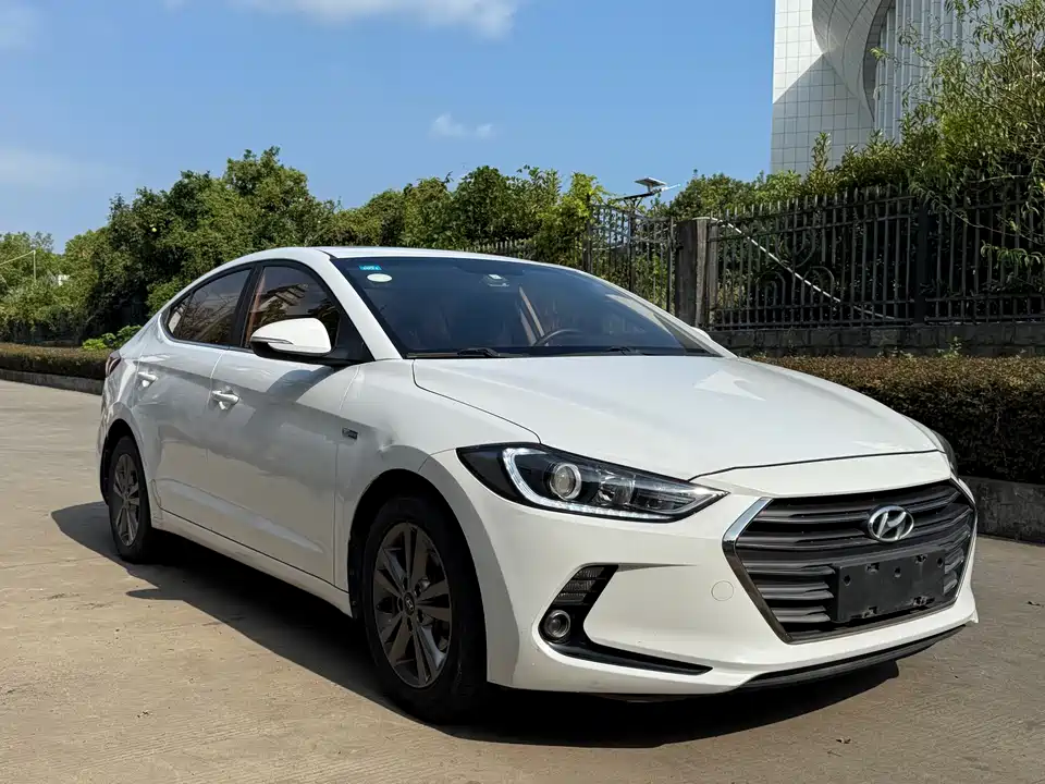Hyundai Lead