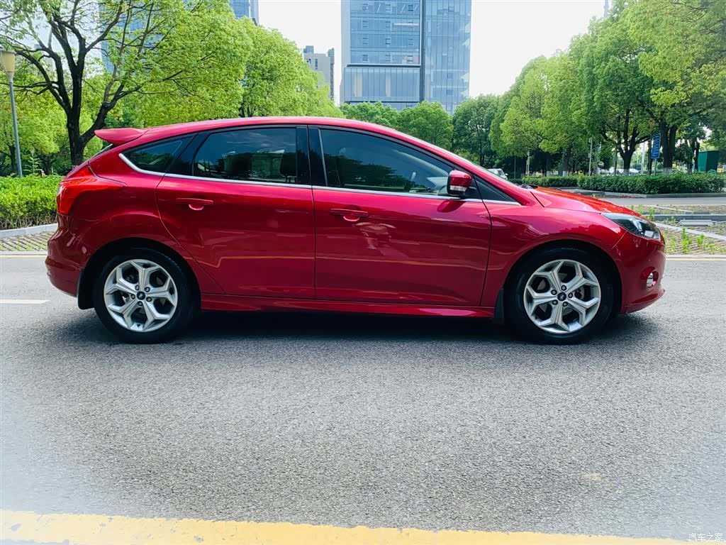 Ford Focus, 2013 все фото