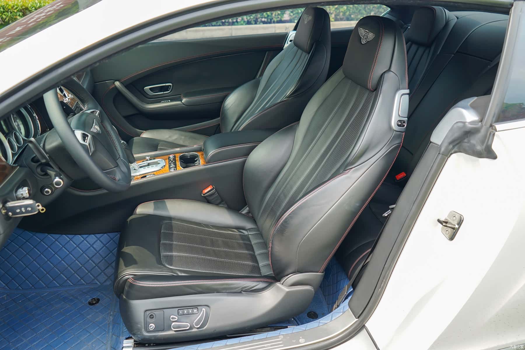 Bentley Continental GT, 2013 7