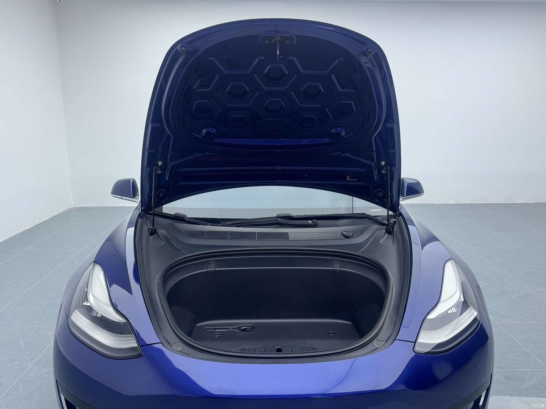 Tesla Model 3, 2020 9