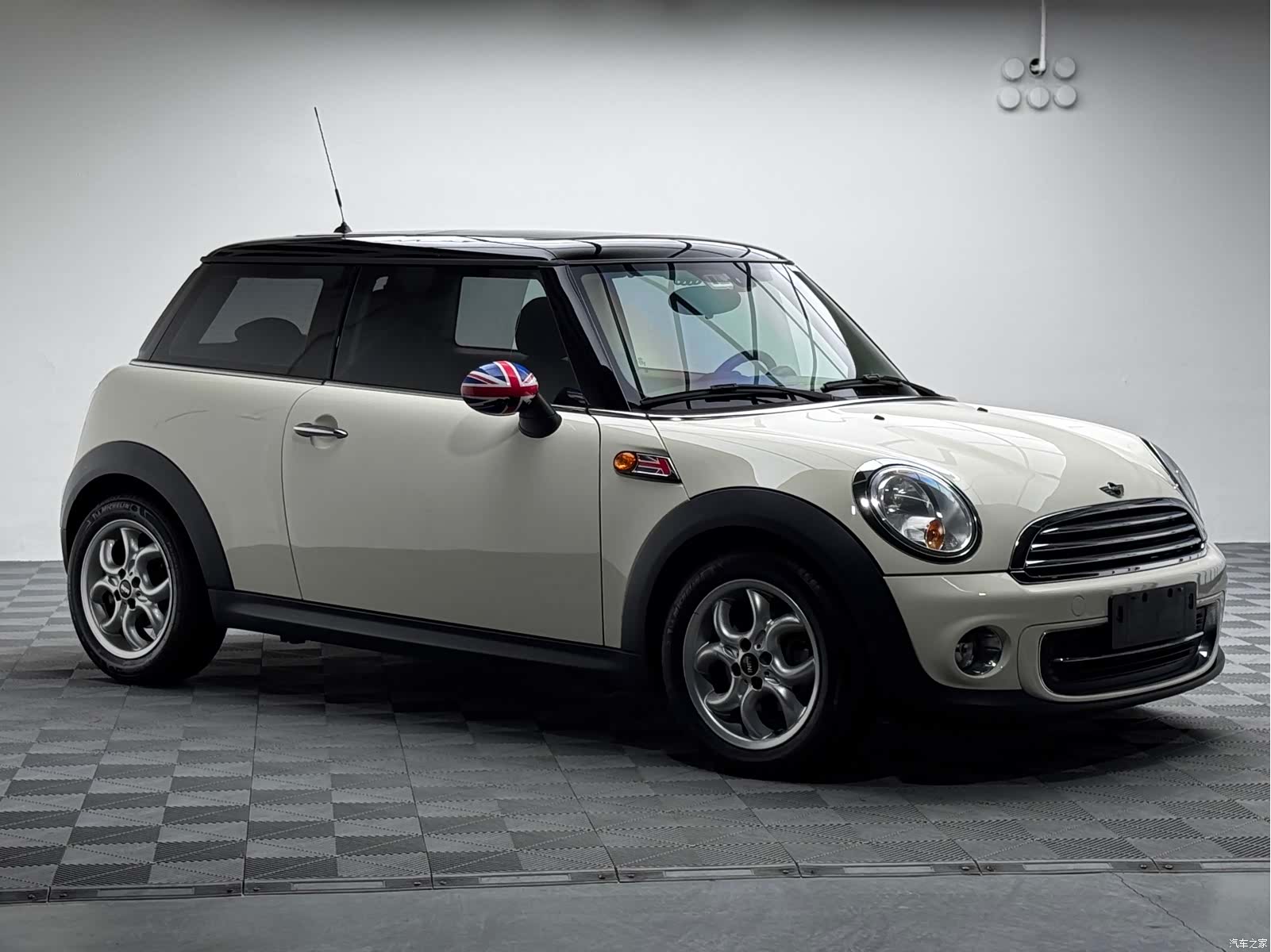 Mini Cooper, 2014 3