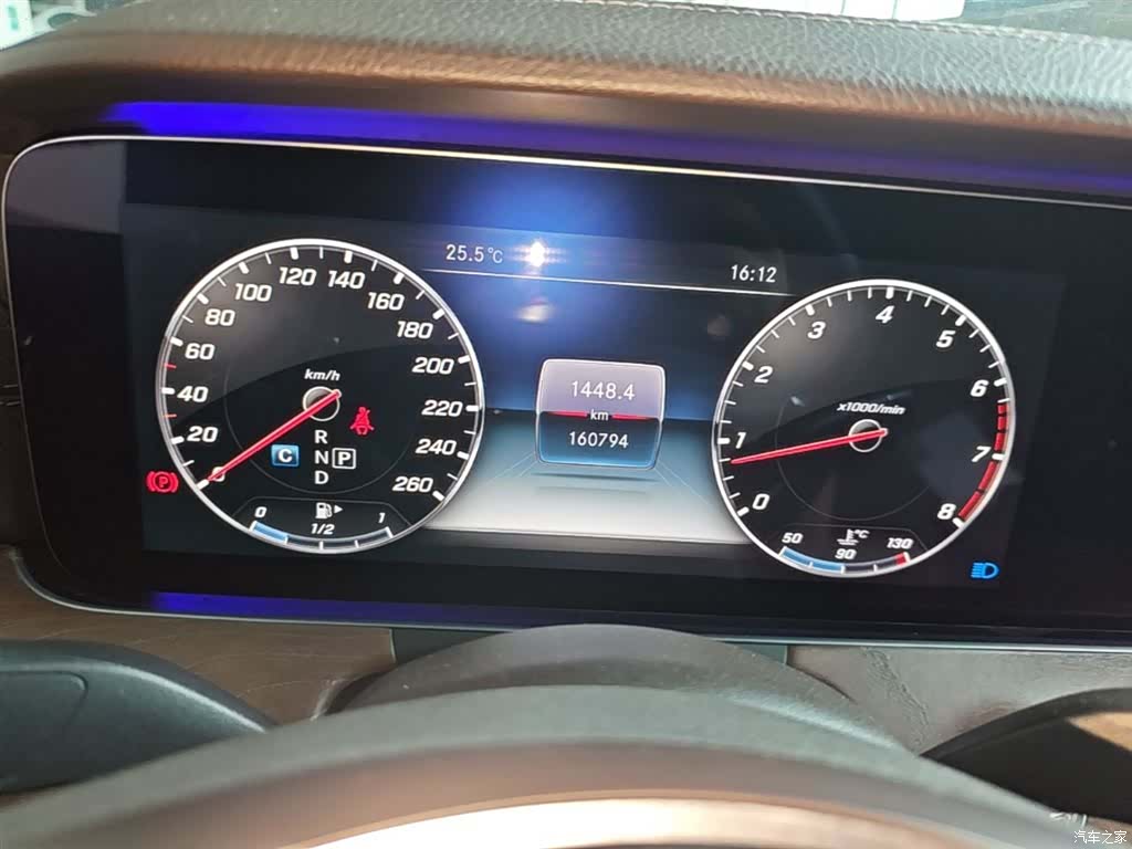 Mercedes-Benz E-Class, 2018 12