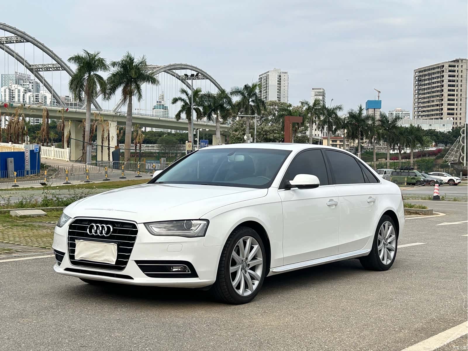 Audi A4L, 2016 3
