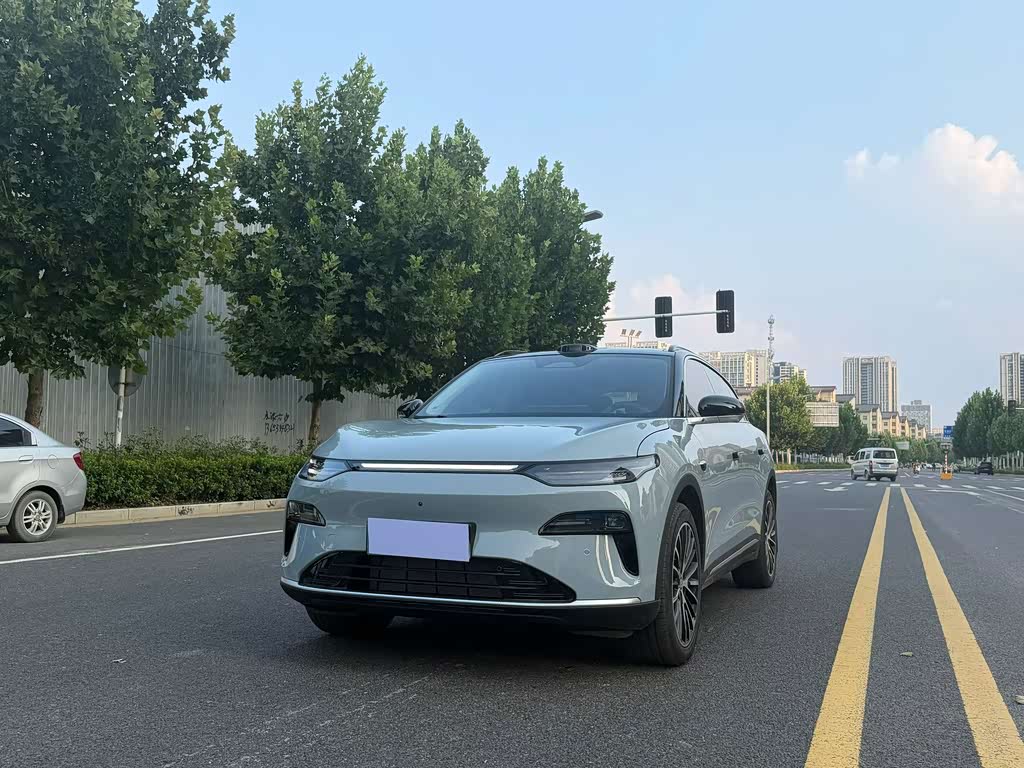 Leapmotor C11
