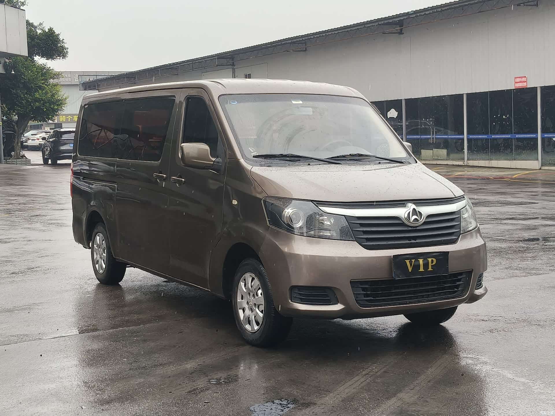 Changan M90