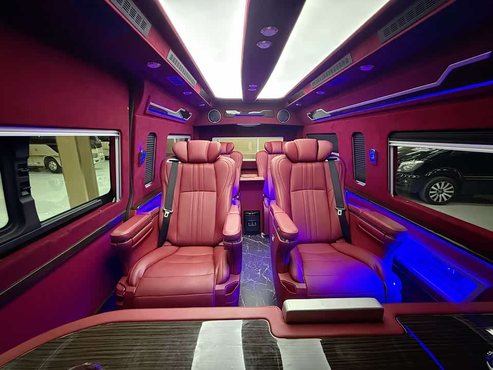 Toyota HIACE Toyota HIACE