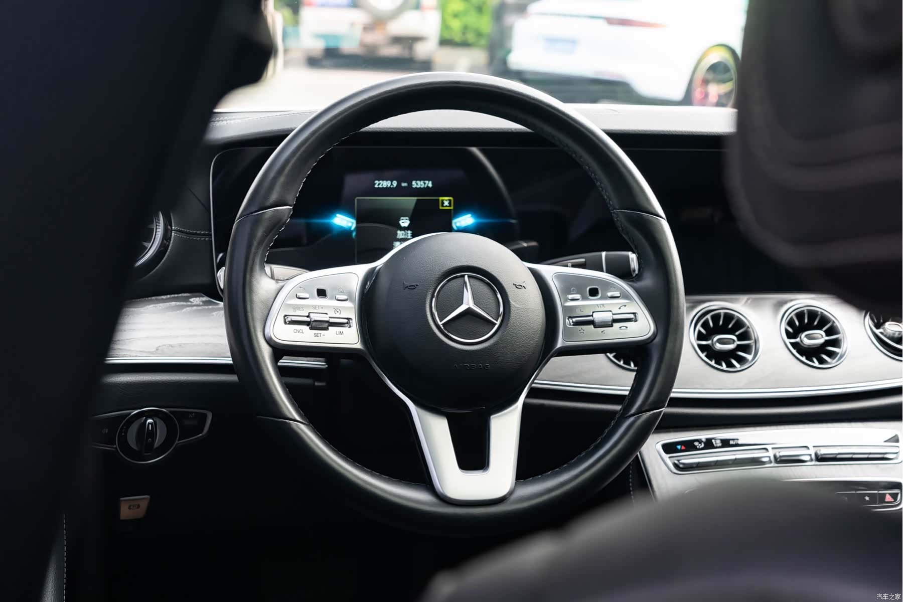 Mercedes-Benz CLS, 2022 4