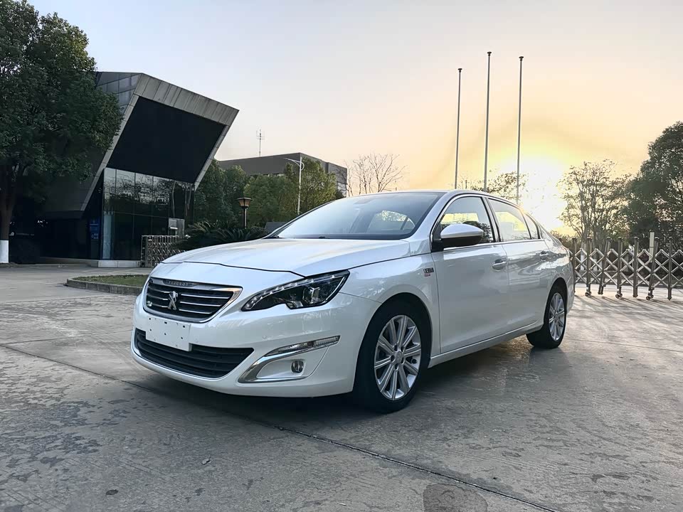 Peugeot 408