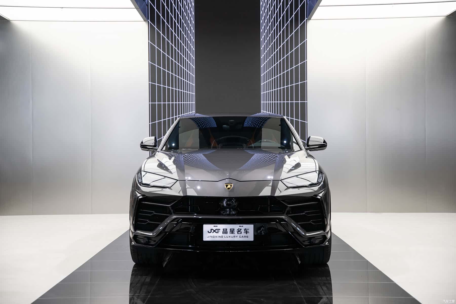 Lamborghini Urus, 2022 2