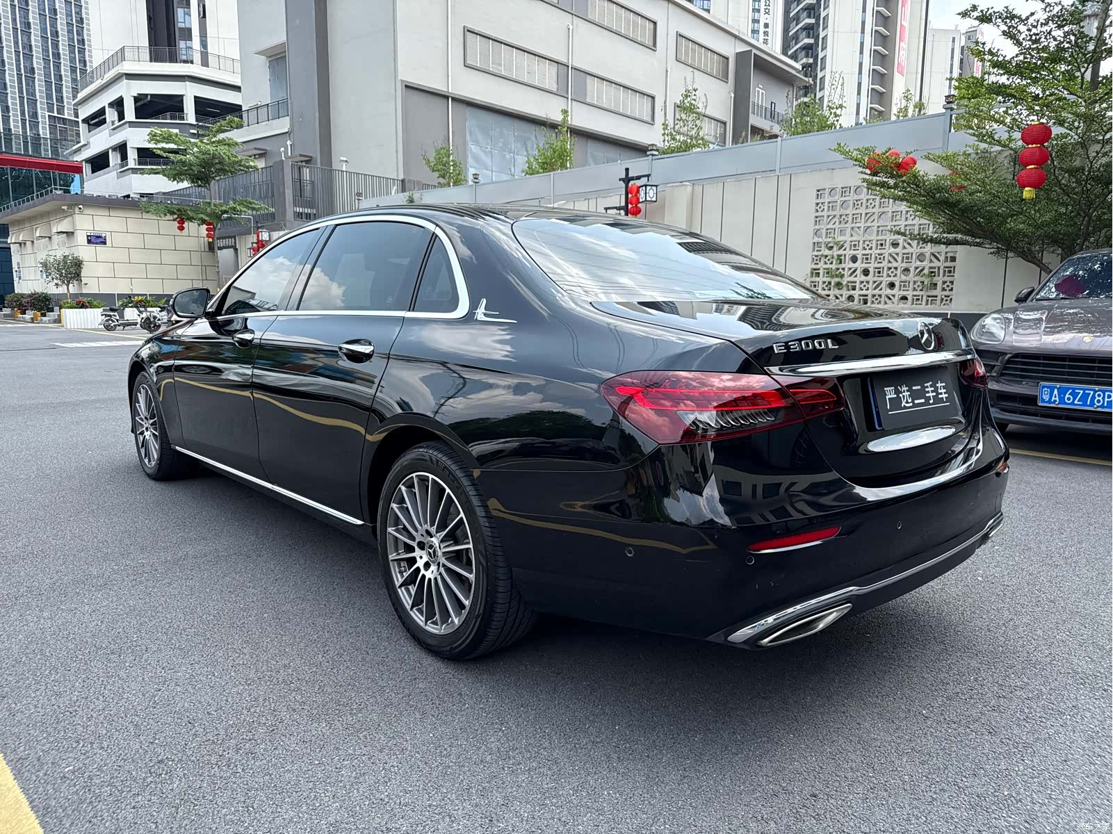 Mercedes-Benz E-Class, 2022 18