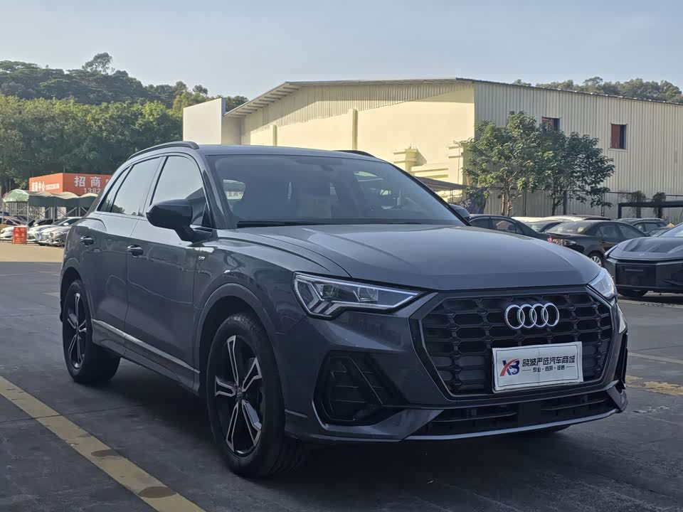 Audi Q3