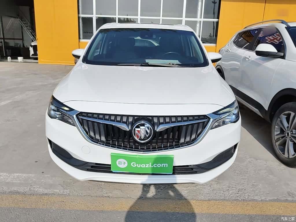 Buick GL6, 2018 3