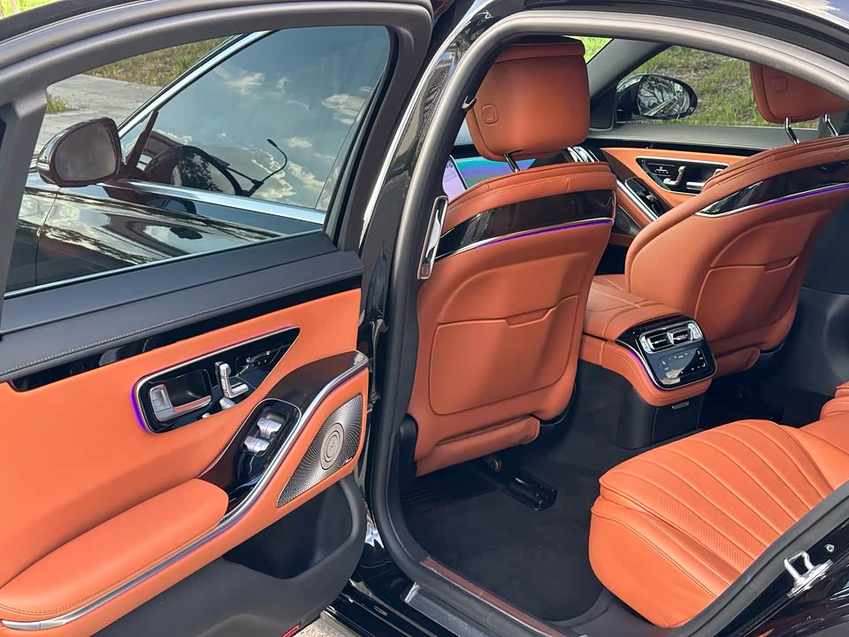 Mercedes-Benz S-class Mercedes-Benz S-class