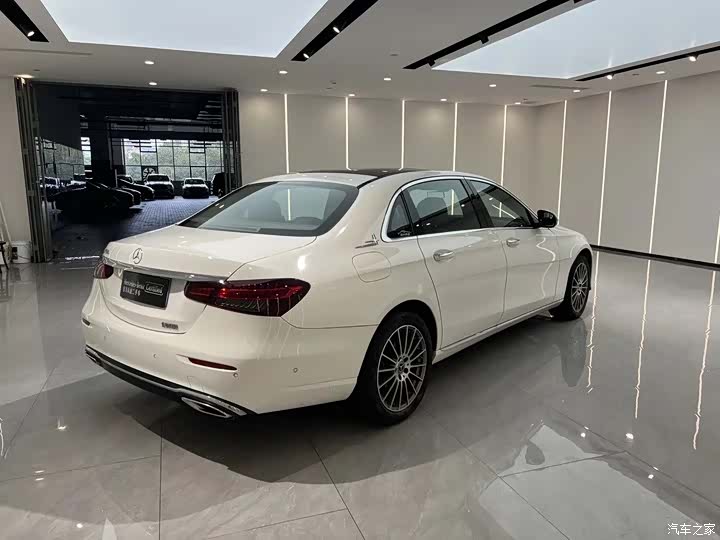 Mercedes-Benz E-Class, 2023 15