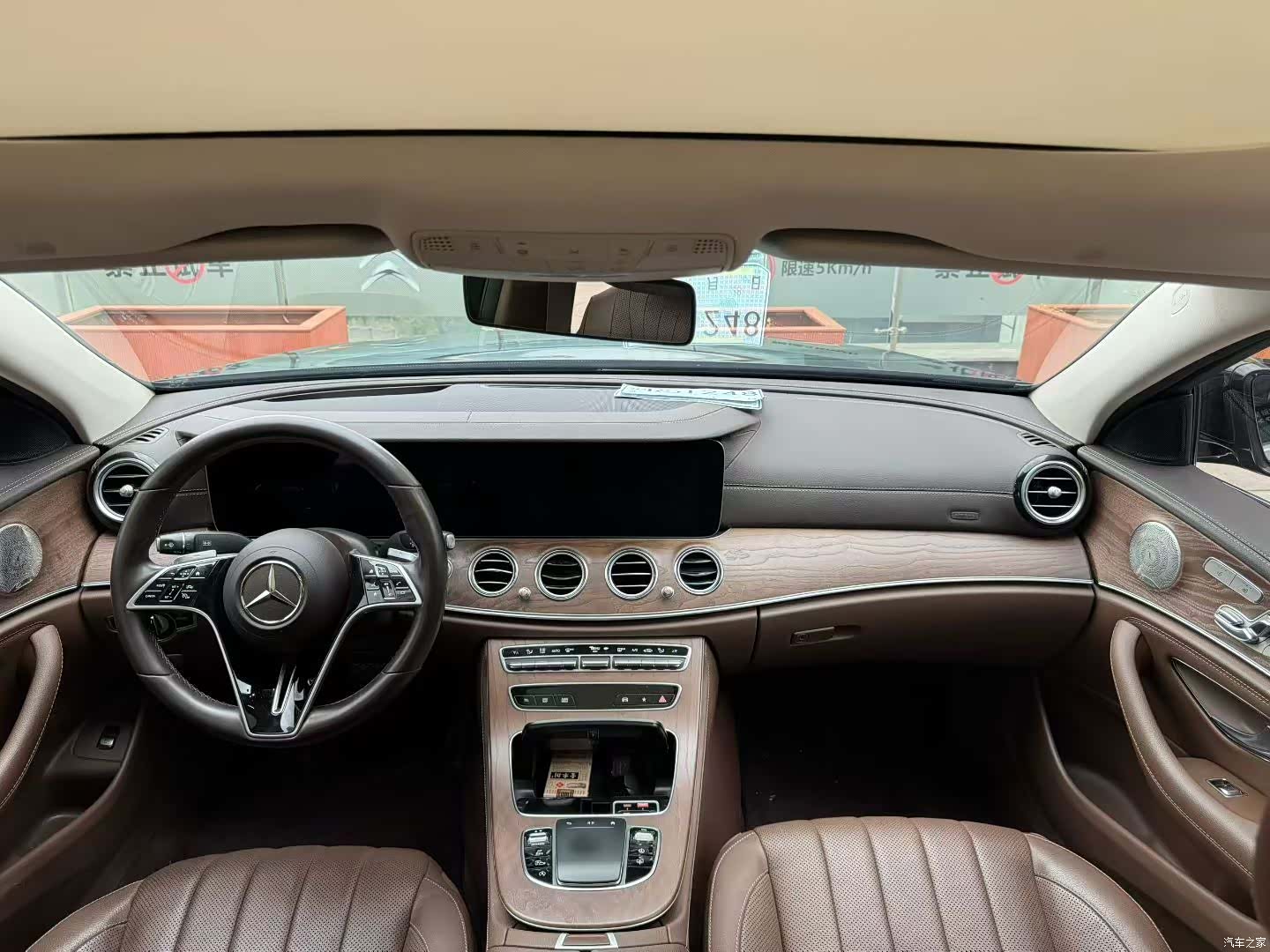 Mercedes-Benz E-Class, 2022 все фото
