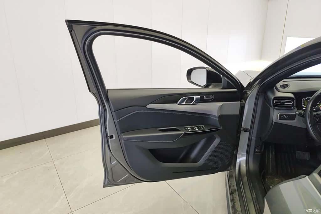 Lynk & Co 02, 2022 7