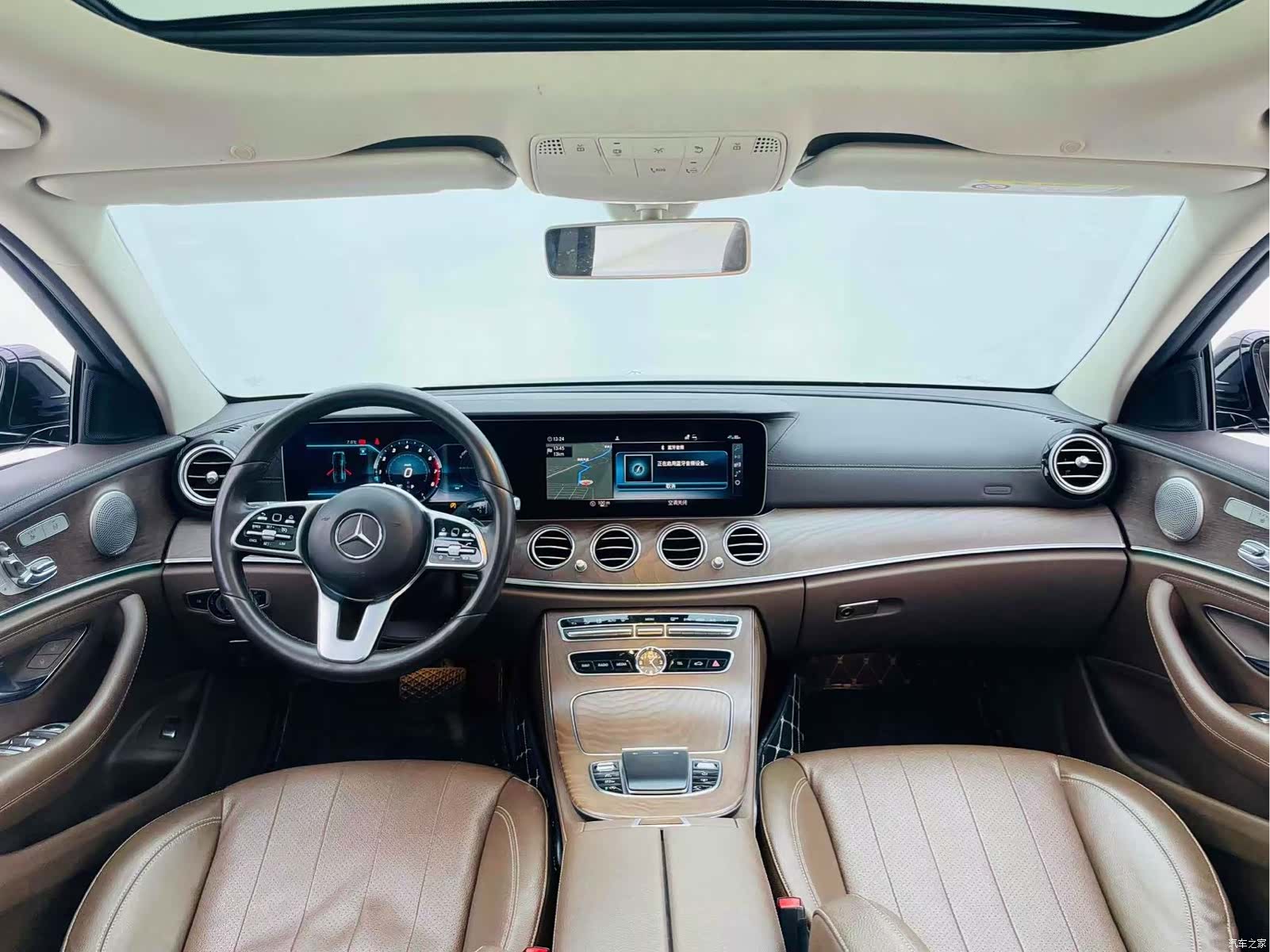 Mercedes-Benz E-Class, 2019 16