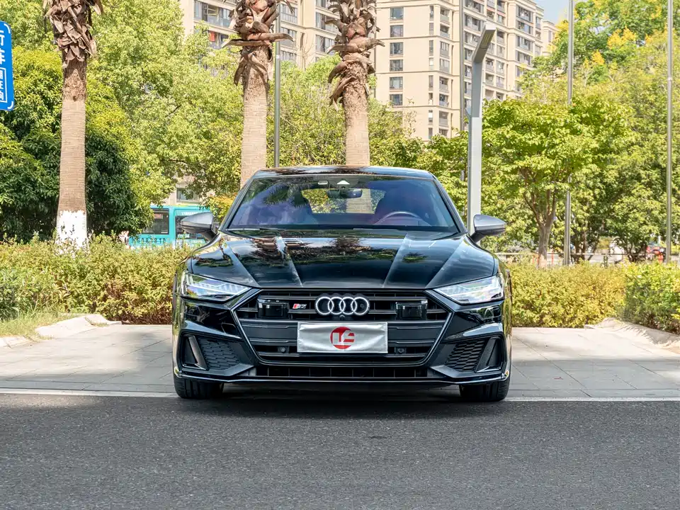 Audi S7