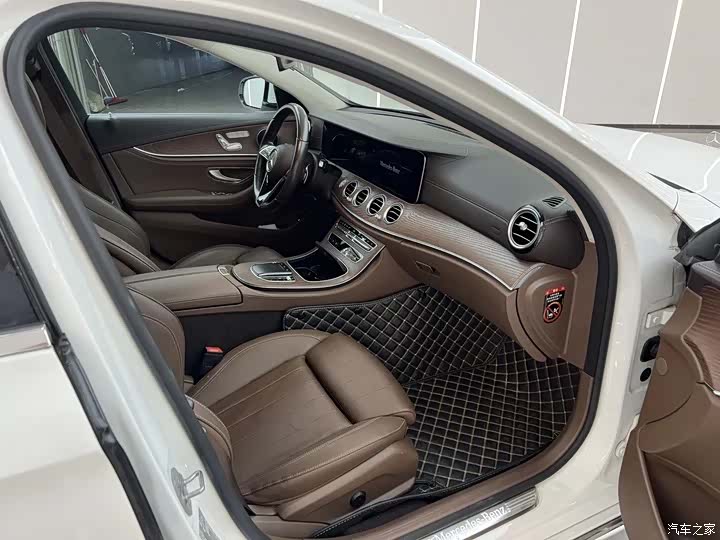 Mercedes-Benz E-Class, 2023 9