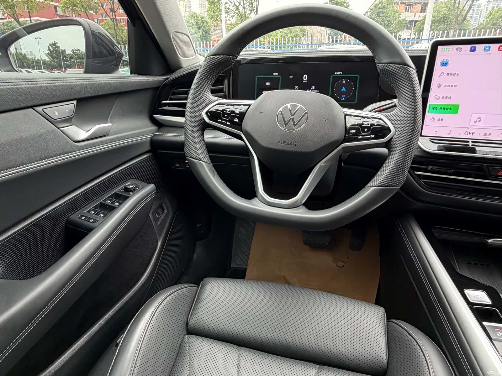 Volkswagen Passat, 2025 9