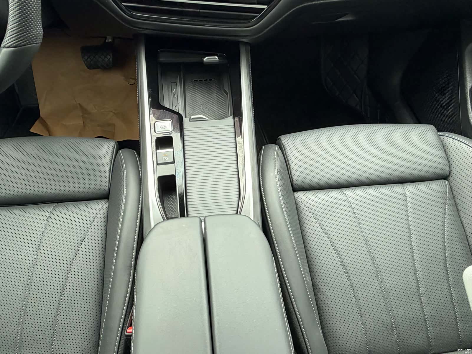 Volkswagen Passat, 2025 11