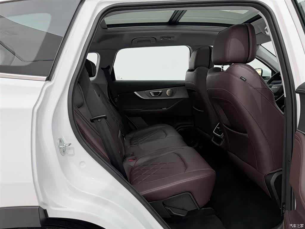 Chery Tiggo 8, 2024 20